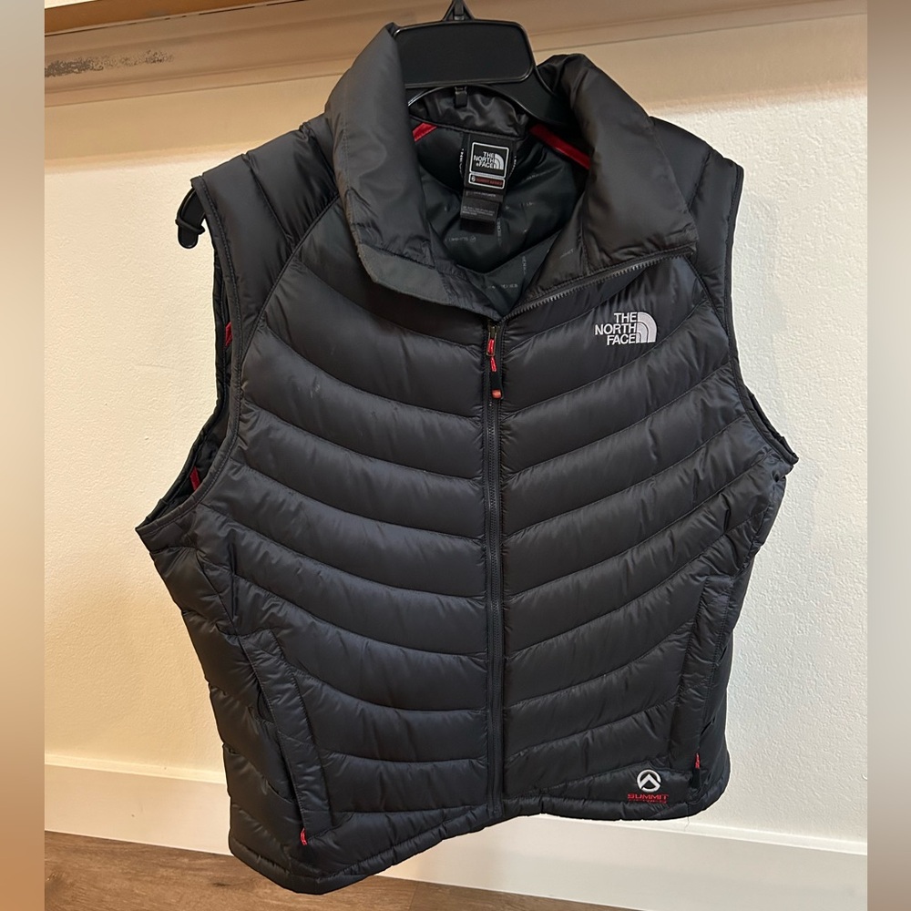 NWT The North Face Summit Series Breithorn Jacket, Large